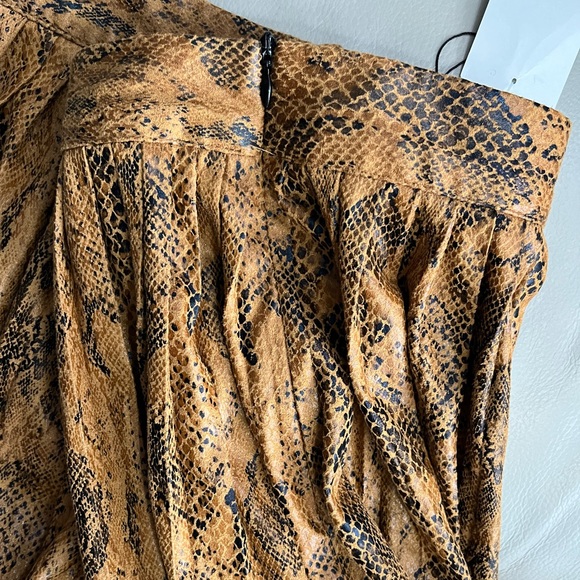 Zara Women’s Faux Suede Snake Print Pleated Midi Skirt - Size L - Picture 8 of 12